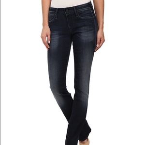 Women’s TRUE RELIGION dark wash jeans